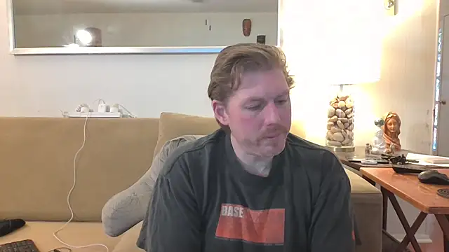 9VOLTT live cam