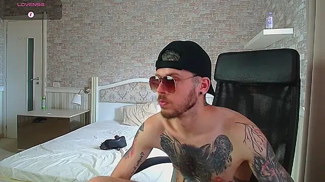 JonahShaw live cam