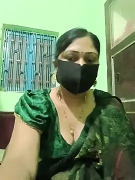 Beauty-wife live cam on StripChat