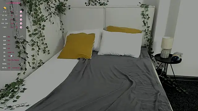 BlondeSambuca live cam on StripChat