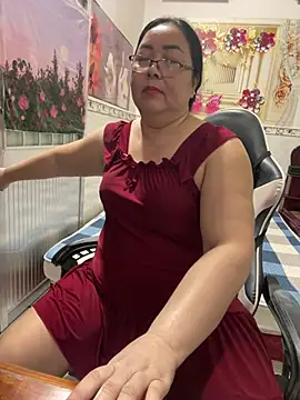 Alinat_ live cam on StripChat