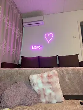 Sabrinedivinee webcam