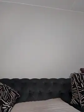 nancy111 (F milf) - Make me squit and cum on my toy