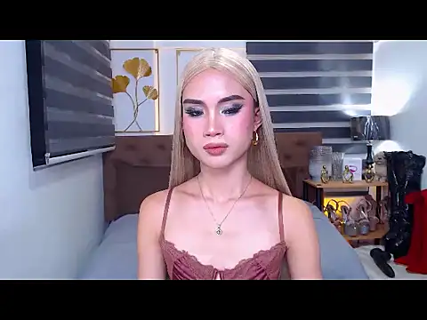 JuicyCockThea webcam