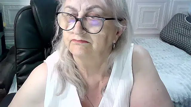 LolkaAlyss webcam