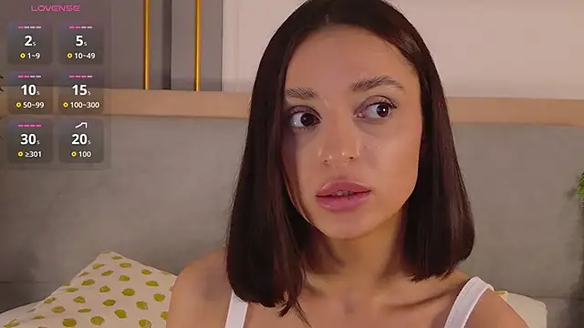 adoracortes - AdoraCortes's free webcam - UK Sex Cams