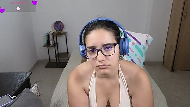 blue__moon_ - Blue__moon_'s free webcam - UK Sex Cams
