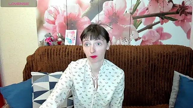 TayanaJons webcam