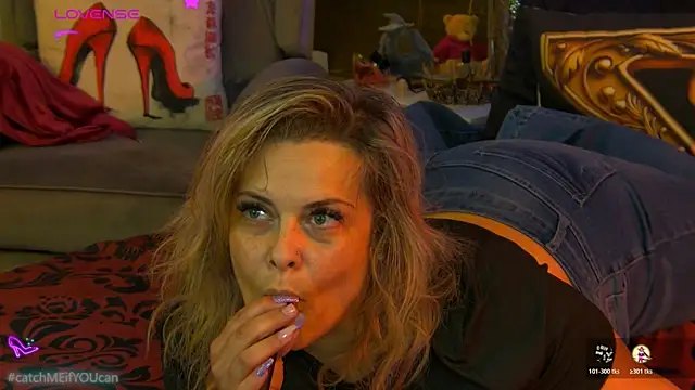 zoemesmerizee - ZoeMesmerizee's free webcam - UK Sex Cams