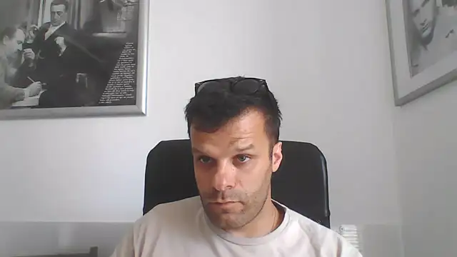 FROCETTO93 live cam on StripChat