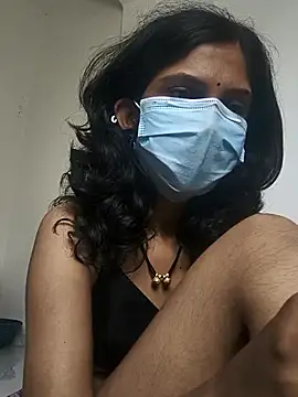 Shivani2002 live cam on StripChat