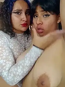 liily_foxxy - Liily_Foxxy's free webcam - UK Sex Cams