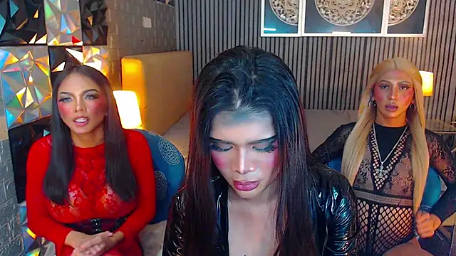 AudreyMilesTrans webcam