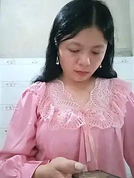 lisa-bae00 - Lisa-bae00's free webcam - UK Sex Cams