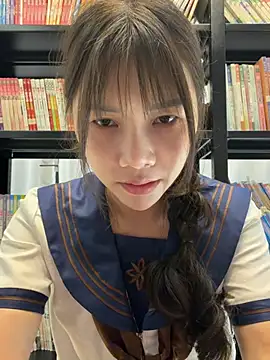 Fire-18 live cam on StripChat