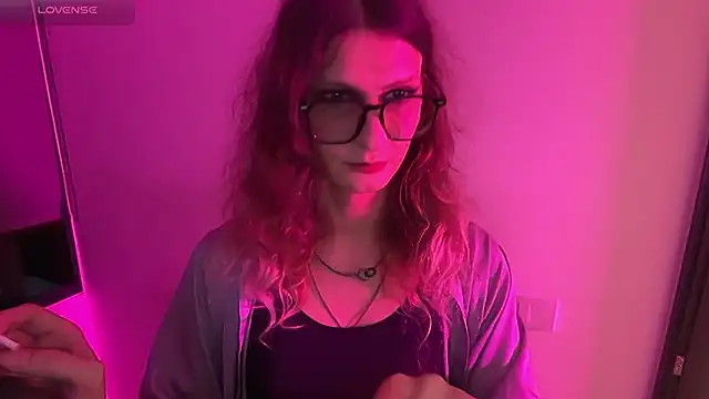 AlicePinkhead webcam