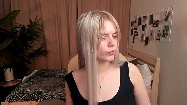 Gretchen_Mol webcam