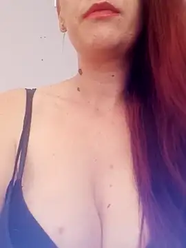 Lillyhana69 webcam