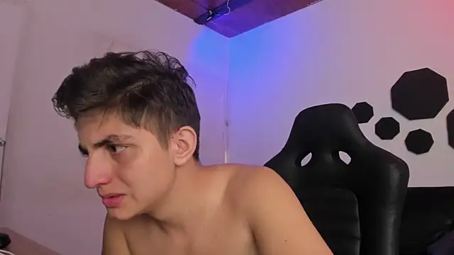atilaepic (M twink) - god day