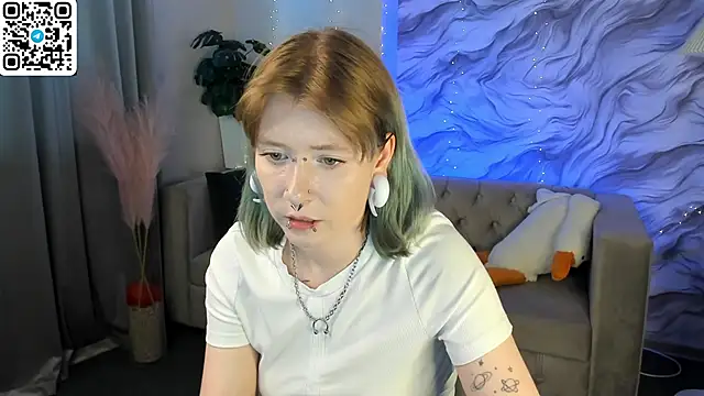 Elira_Vane live cam on StripChat