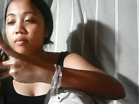Yours_AsianPinayGirl18 webcam