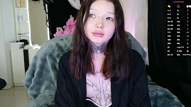Lein_Bone live cam