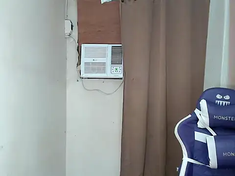 Ur_Goddes_Barbie webcam