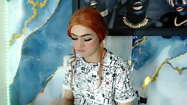 NathalialLooes live cam