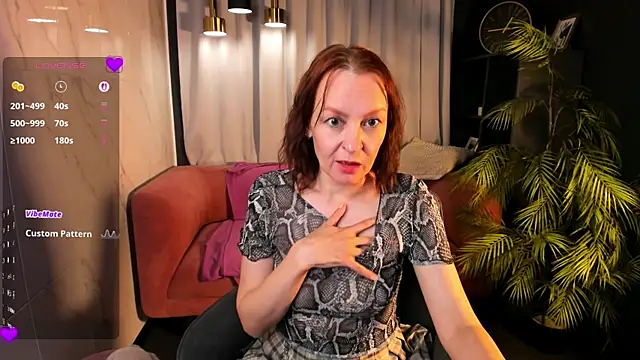 NikaGentle live cam on StripChat