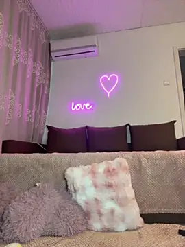 Sabrinedivinee webcam