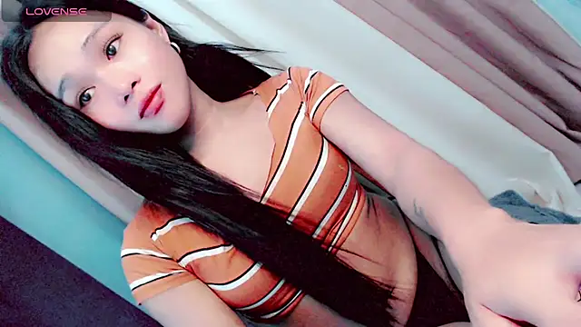 Littleslutty_baby webcam