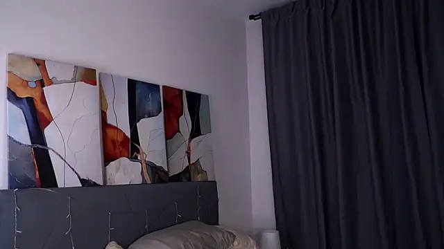 NelleMihalko webcam