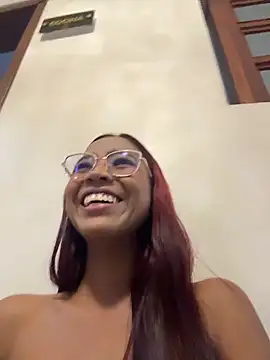 LucyLeah webcam