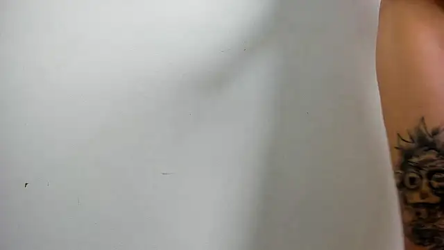 TattoedLexi_ webcam