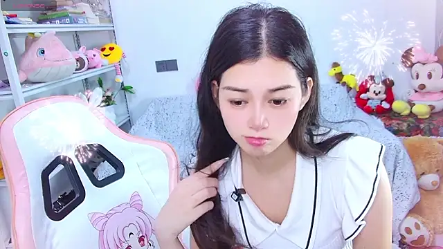 QinQin-888 webcam