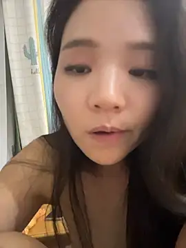 xiaochengzi505 (F milf) - 上身真空到下播