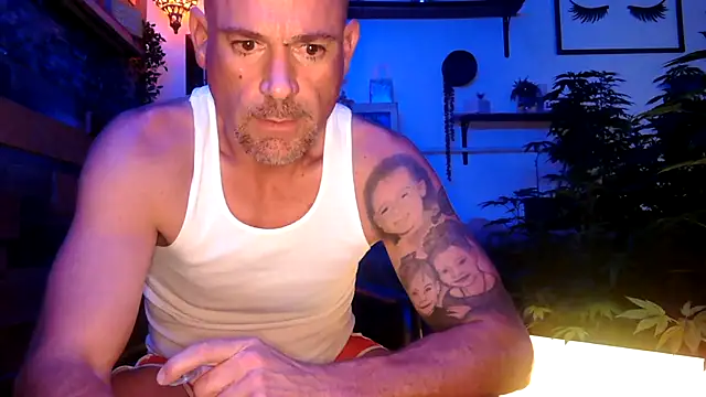 MISTERANDDEMI webcam