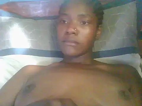 Petite-divaa webcam