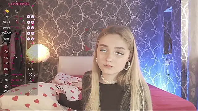 MiaMiaMeow webcam