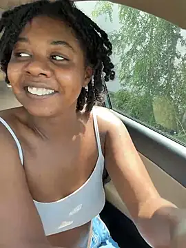 Ebony_Queeen live sex cam