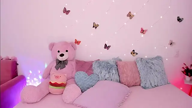 Zara_uwu_ webcam