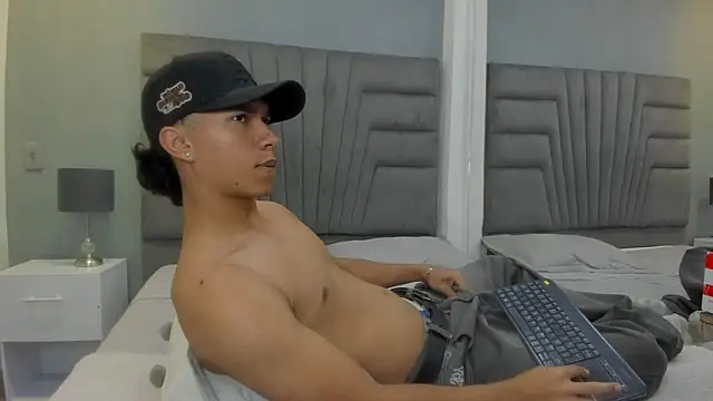 ricky_backus webcam