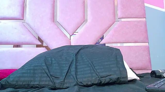 AngelineJolie webcam