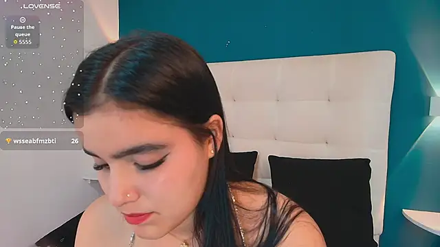 MiaaCarter_ webcam