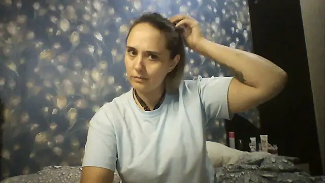 Alisa07qw webcam