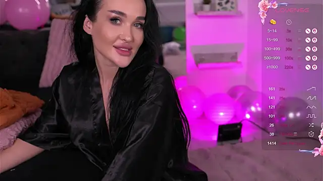 Amoraluxee webcam