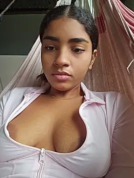 milu_luthor - Milu_Luthor's free webcam - UK Sex Cams