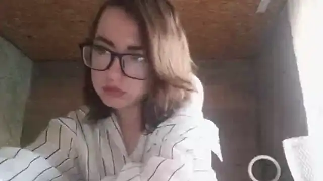 OliviaMoment webcam