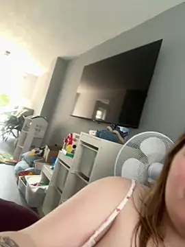 Curvy_Vanilla webcam