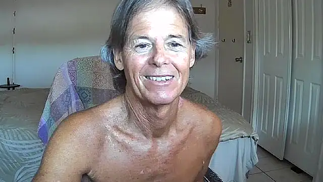 nakeedcowboi65 live cam